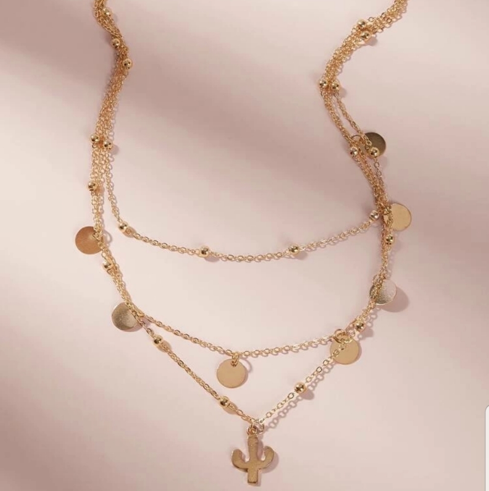 *Gina* Disc and Cactus Necklace - Picture 3 of 3